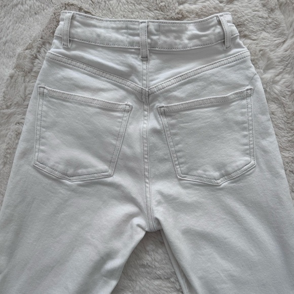 ZARA High Waisted Rolled Up Hem Wide Leg Off White Jeans - Picture 8 of 9